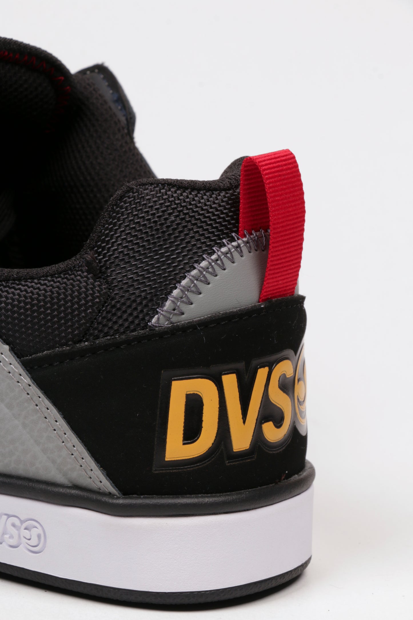 TENIS DVS COMANCHE LT